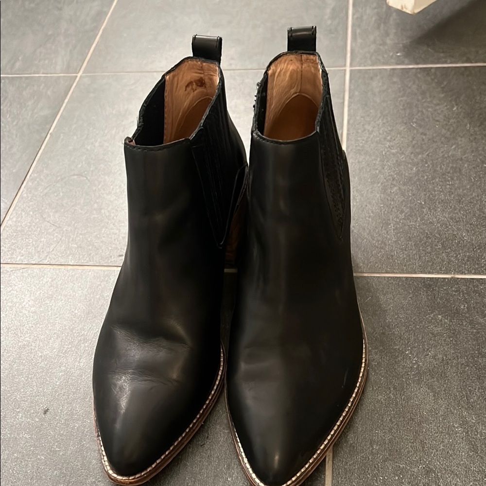 Madewell black boots